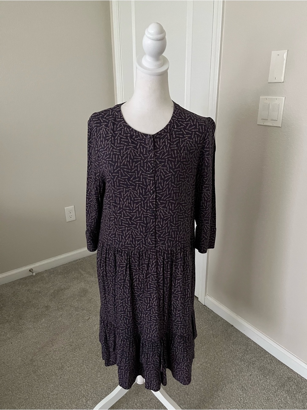 EUC Boden Dark Purple Arrow Printed Tiered Midi Dress Size 10